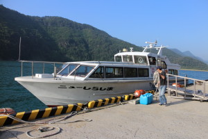 Rōsokujima sightseeing boat