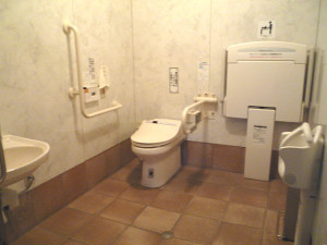 Accessible bathroom in Taikodani Inari Shrine