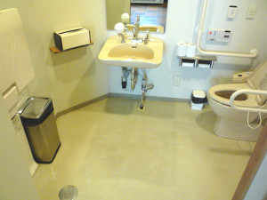 Accessible bathroom in Tsuwano Onsen Nagomino Sato